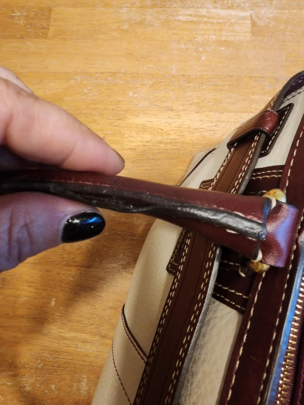 2008 Coach Hamptons Belted Carryall handbag in cream and burgundy